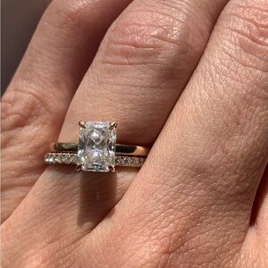 Elegant Gold and Silver Ring